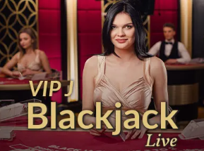 拉菲尼亚连续2场比赛共参与7球，巴萨上一位做到的还是梅西